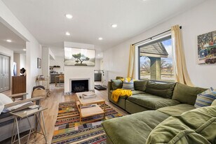 302 S Shiloh St, Unit SI ID1475799P in Springdale, AR - Building Photo