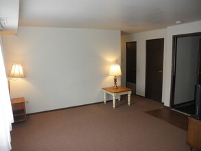 1491 E Maiden St in Washington, PA - Foto de edificio - Building Photo