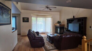 6193 S Kelton Pl in Boise, ID - Building Photo - Building Photo