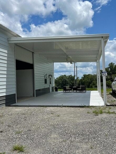 33740 Larkin Rd in Dade City, FL - Foto de edificio - Building Photo