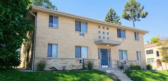 2501 S Kinnickinnic Ave, Unit 1 Apartments