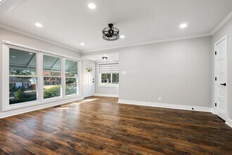 1212 W Murray Ave in Durham, NC - Building Photo - Building Photo