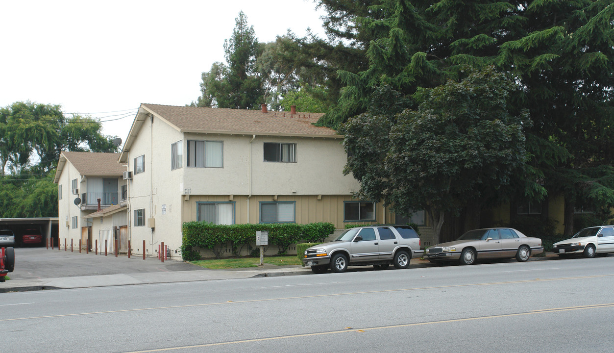 4064 Hamilton Ave in San Jose, CA - Building Photo