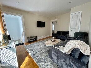 130 Woodlawn Ave in Saratoga Springs, NY - Building Photo - Building Photo