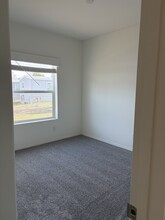 2000 E Frontier Ave in Flagstaff, AZ - Foto de edificio - Building Photo