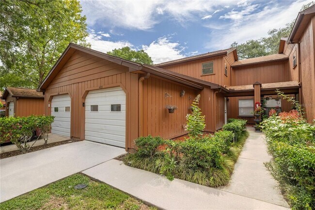 2701 NE 10th St, Unit 403 in Ocala, FL - Building Photo - Building Photo