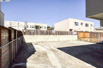 1813 63rd St in Berkeley, CA - Building Photo - Building Photo