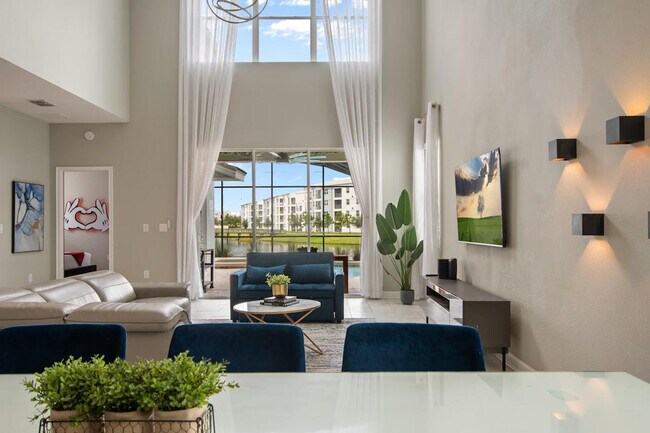 4761 Kings Castle Cir in Kissimmee, FL - Building Photo - Building Photo