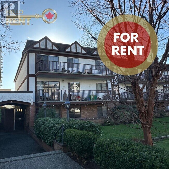 property at 131 W 4th St