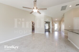 2828 NW 27th Pl in Cape Coral, FL - Building Photo - Building Photo