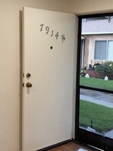 7916 2nd St, Unit 7914 2nd Street in Downey, CA - Foto de edificio - Building Photo