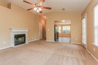 25 Lakeridge Ct in Covington, GA - Building Photo - Building Photo