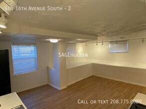 404 16th Ave S in Nampa, ID - Building Photo - Building Photo