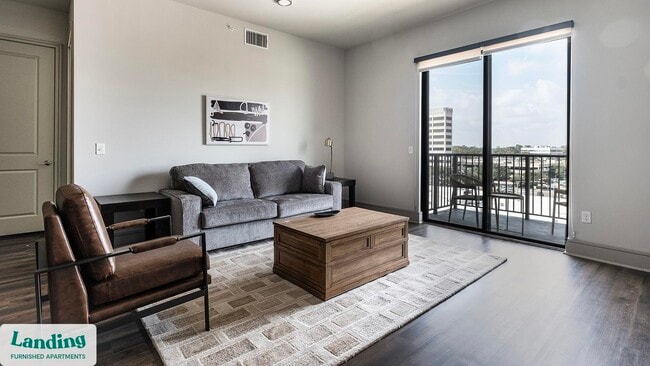 1414 Wood Hollow Dr in Houston, TX - Foto de edificio - Building Photo