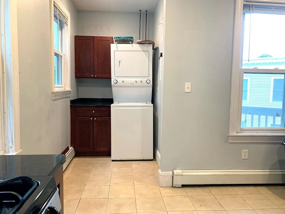 15 Carmel St, Unit 2 in Boston, MA - Building Photo