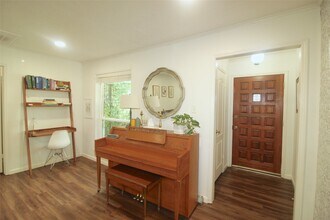 1803 Oaklawn St in Sugar Land, TX - Building Photo - Building Photo