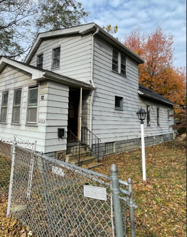 property at 6553 Newman Ave