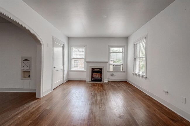 property at 1111 Banks St