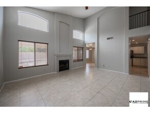 7442 W Via Del Sol Dr in Glendale, AZ - Building Photo - Building Photo