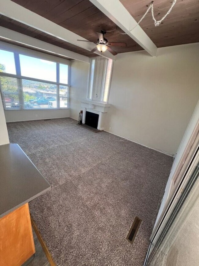 2973 Hardeman St in Hayward, CA - Building Photo - Building Photo