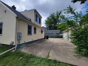 1509 Tremont St in Cedar Falls, IA - Building Photo - Building Photo