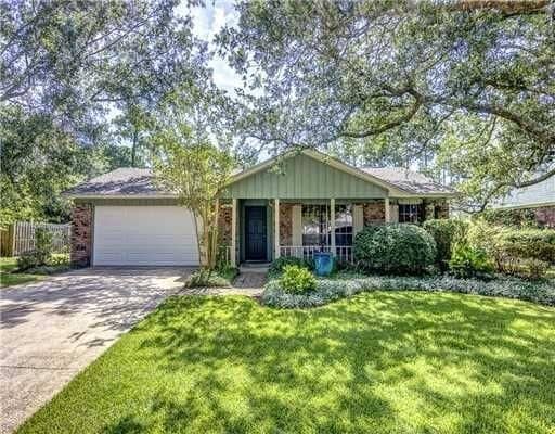 1108 Bristol Blvd in Ocean Springs, MS - Building Photo - Building Photo