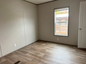 563 Travis Wy in Newport, TN - Building Photo - Building Photo