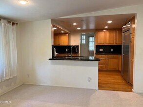 5414 Palm Dr in La Cañada Flintridge, CA - Building Photo - Building Photo