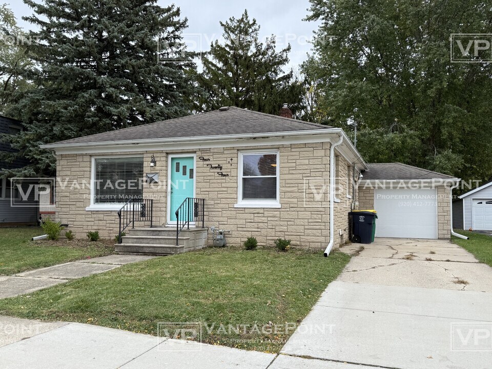 424 Gray St in Green Bay, WI - Building Photo