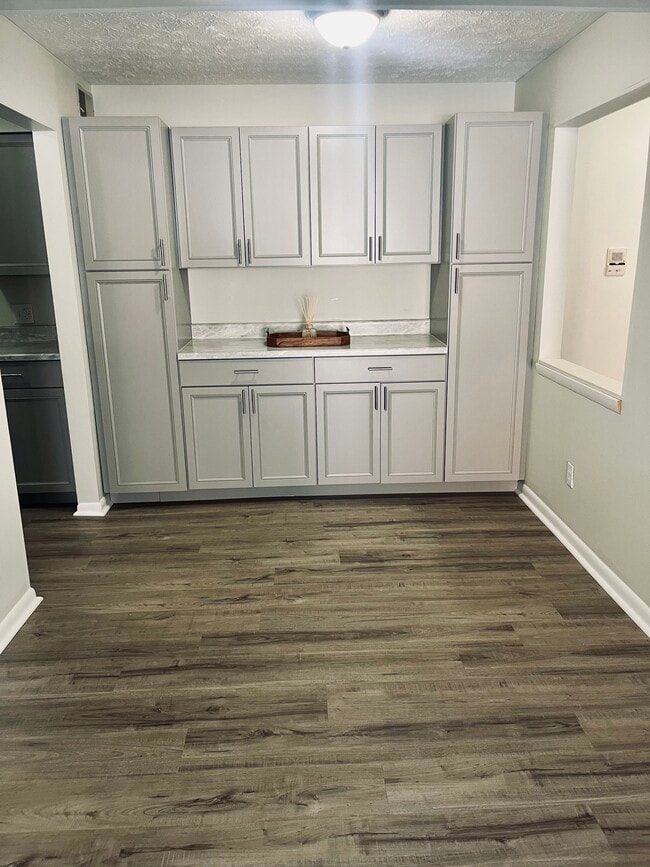 River Knolls Apartments in Munroe Falls, OH - Building Photo - Building Photo