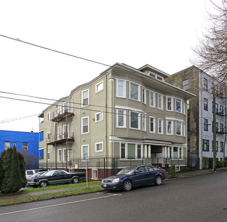 Mediterranean Arms in Portland, OR - Building Photo