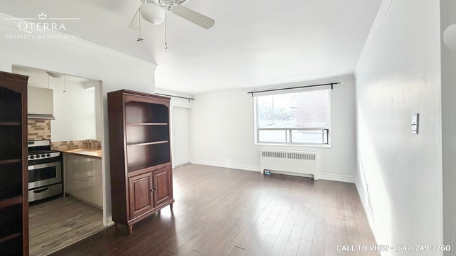 property at 6 Kings Point Dr