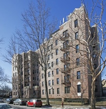 301 Oriental Boulevard in Brooklyn, NY - Foto de edificio - Building Photo