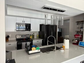 5205 W Crocus Dr in Glendale, AZ - Building Photo - Building Photo