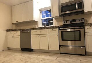 4833 Washington St in Boston, MA - Building Photo - Building Photo
