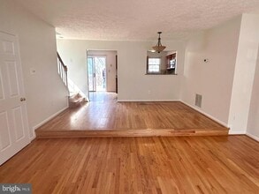 898 Bayridge Dr in Gaithersburg, MD - Building Photo - Building Photo