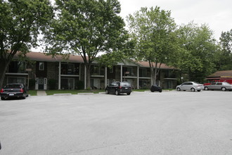 Crete Village West Apartments in Crete, IL - Building Photo - Building Photo