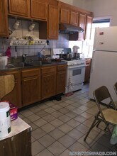 14 Mt Hood Rd, Unit 2 in Boston, MA - Foto de edificio - Building Photo