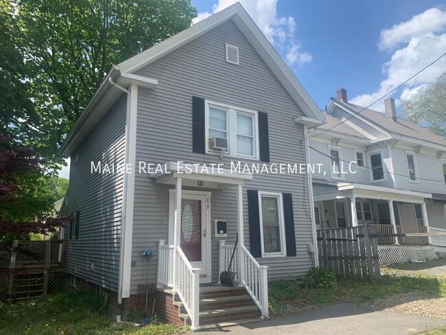 property at 13 6th St