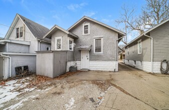22266 N Sheridan Rd in Peoria, IL - Building Photo - Building Photo