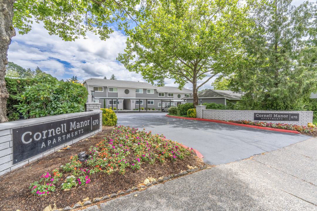 Cornell Manor in Portland, OR - Building Photo