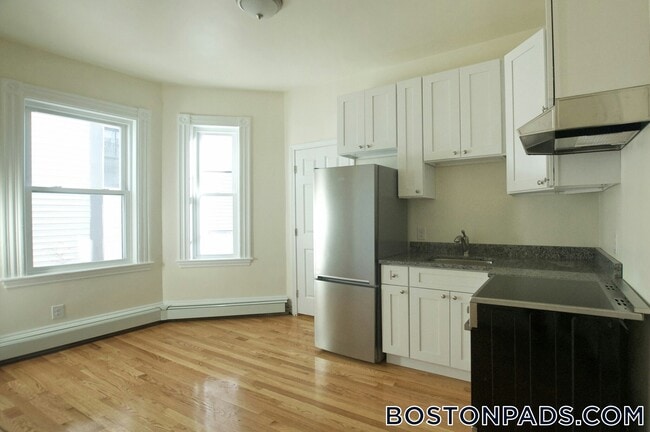 501 E Broadway in Boston, MA - Foto de edificio - Building Photo