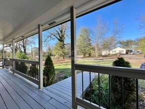 189 W Jefferson St in Hoschton, GA - Building Photo - Building Photo