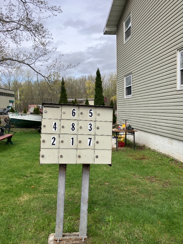 1125 Vine St in Liverpool, NY - Building Photo - Building Photo