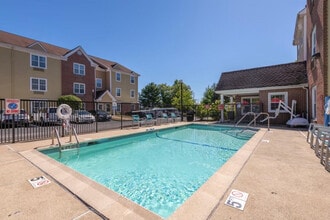 20 International Pl in Tewksbury, MA - Building Photo - Building Photo