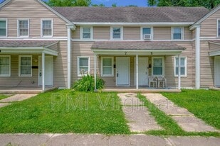 7 Decatur St in Portsmouth, VA - Building Photo