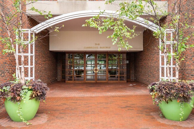75-83-83 Cambridge Pkwy in Cambridge, MA - Building Photo - Building Photo