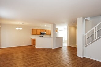 664 Rising Brook Dr in Henderson, NV - Foto de edificio - Building Photo