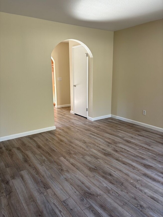 244 Park Pl Dr in Petaluma, CA - Building Photo - Building Photo