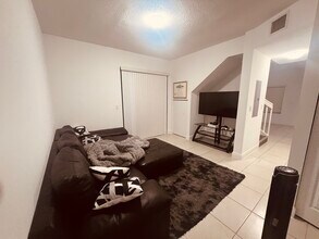 3022 W Signature Dr in Davie, FL - Foto de edificio - Building Photo